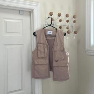 Aritzia - TNA - Fishing Adventure Hiking Outdoor Vest - Khaki - M